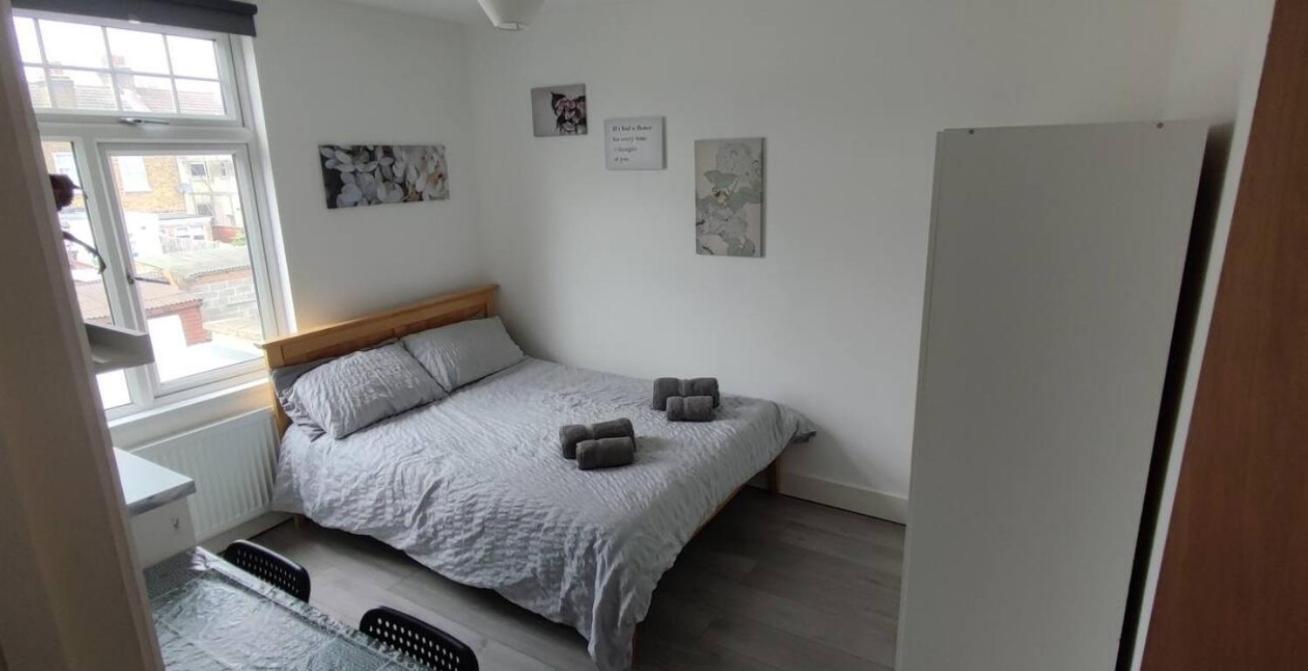 Double Room Edmonton Green, London N9 Εξωτερικό φωτογραφία